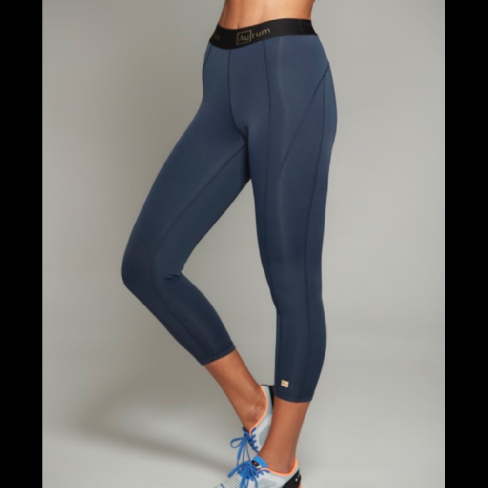 Aurum Mindfulness Legging Total Eclipse In Petite
